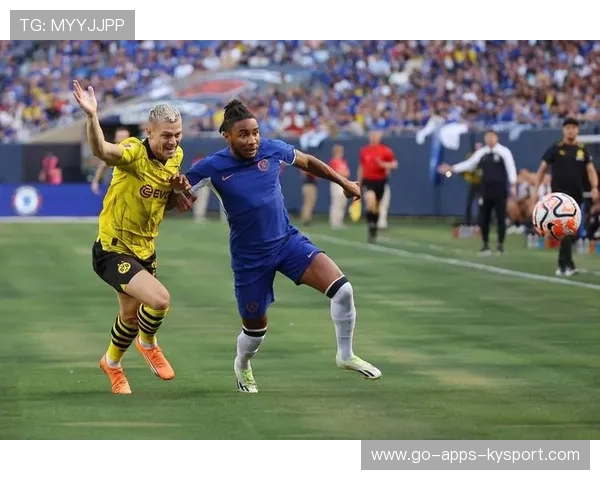 切尔西瞄准意甲中卫，租借+购买条款引爆转会市场新风向