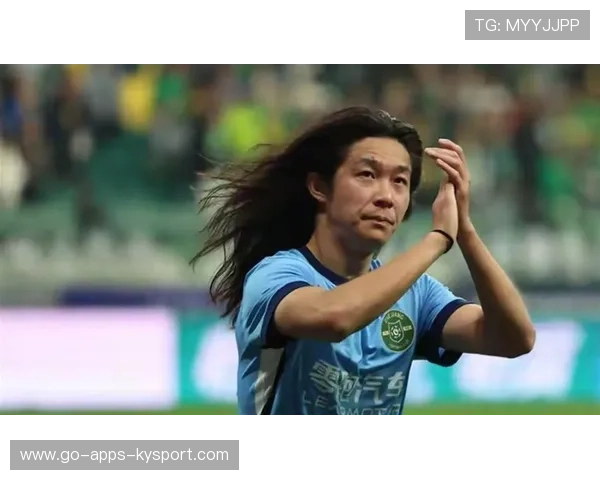 李提香中场优雅摆脱,辽宁铁人掌控进攻权